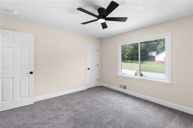 2250 Ridge Forest Drive, Grayson, GA 30017