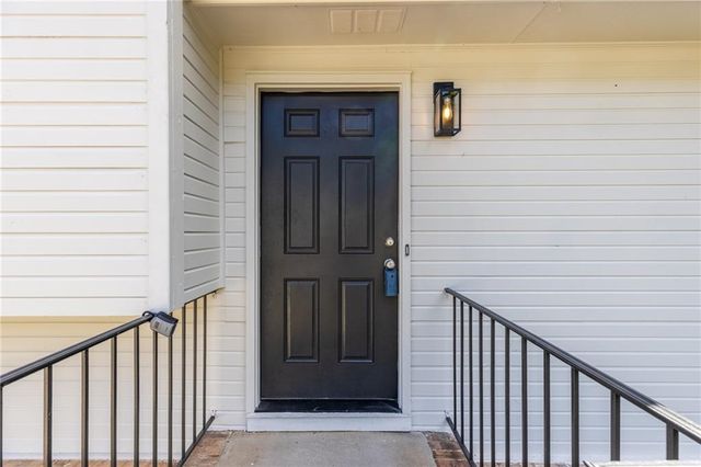 2250 Ridge Forest Drive, Grayson, GA 30017