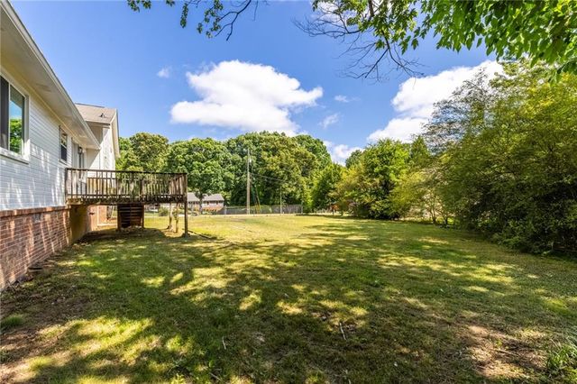 2250 Ridge Forest Drive, Grayson, GA 30017