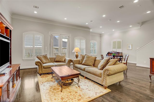 5637 Kiam Street D, Houston, TX 77007