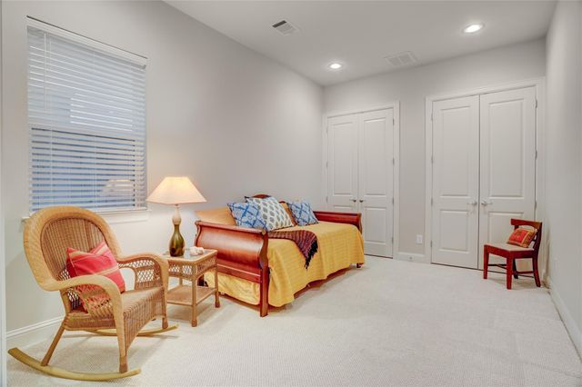5637 Kiam Street D, Houston, TX 77007