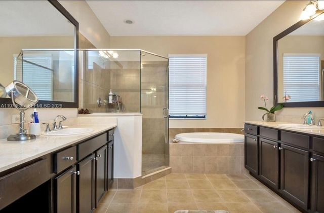 3782 NW 85th Ter, Cooper City, FL 33024