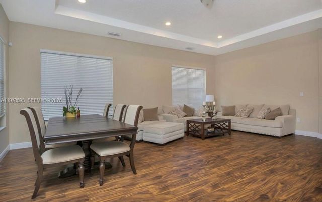 3782 NW 85th Ter, Cooper City, FL 33024