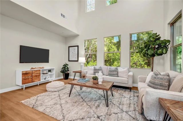 104 Borrego, Irvine, CA 92618