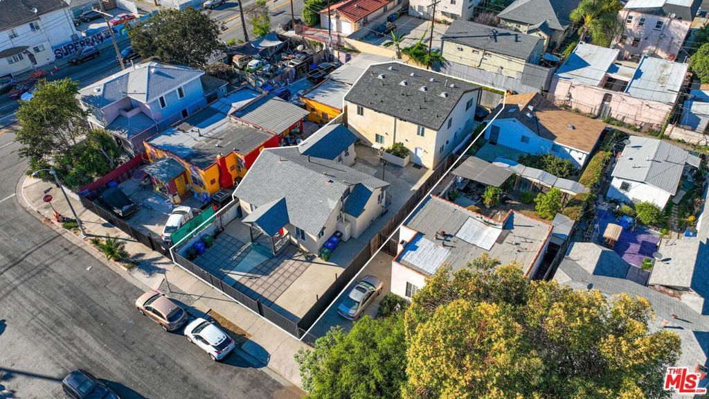 1375 W 37th Drive, Los Angeles, CA 90007 — photo 3