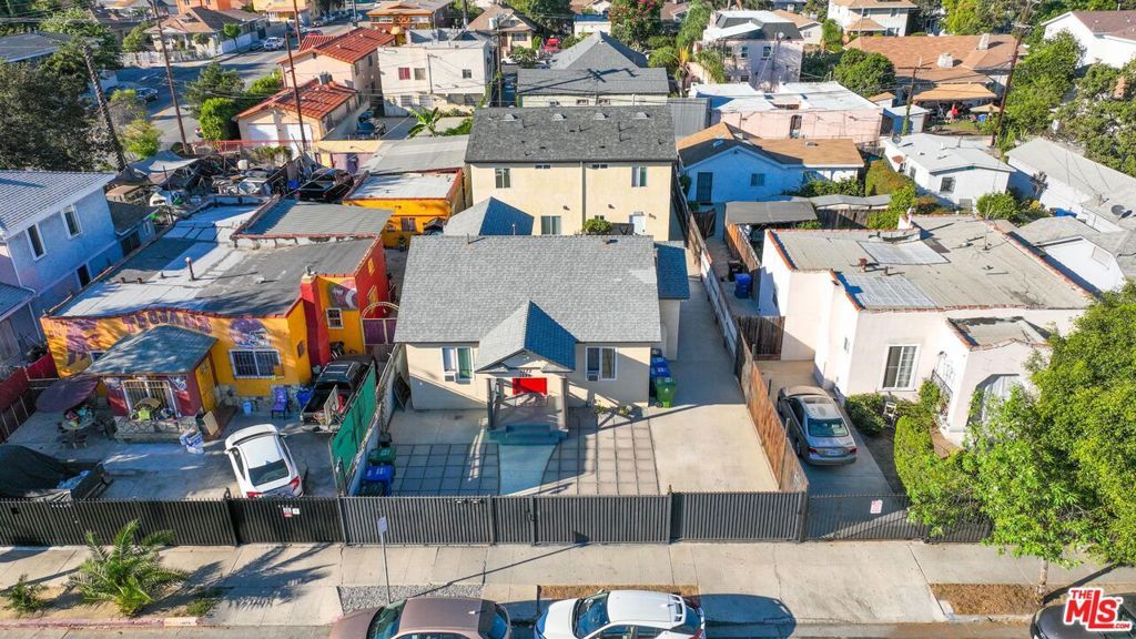 1375 W 37th Drive, Los Angeles, CA 90007 — photo 4