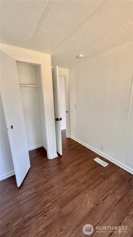 206 E Rain Street NE, Ocean Shores, WA 98569