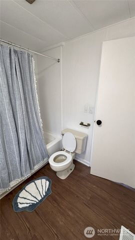 206 E Rain Street NE, Ocean Shores, WA 98569