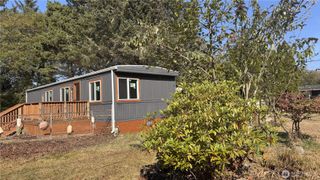 206 E Rain Street NE, Ocean Shores, WA 98569