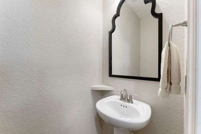 308 Capriccio Lane, Montgomery, TX 77316