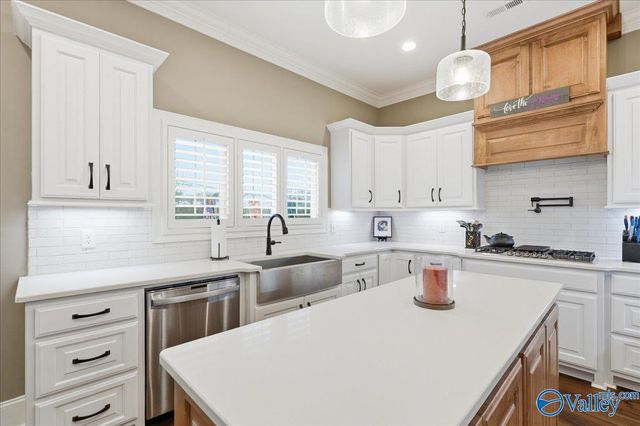 22483 Ansley Drive, Athens, AL 35613