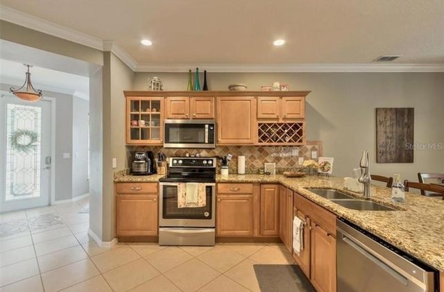 25147 IRONWEDGE DRIVE, Sorrento, FL 32776