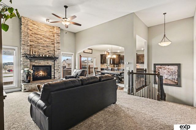 18707 Spaulding Street, Omaha, NE 68022