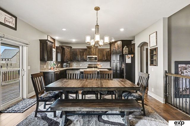 18707 Spaulding Street, Omaha, NE 68022