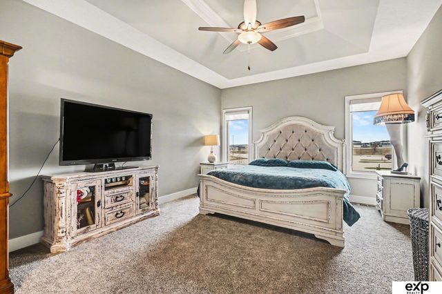 18707 Spaulding Street, Omaha, NE 68022