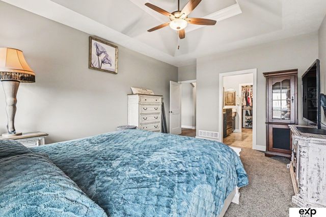18707 Spaulding Street, Omaha, NE 68022