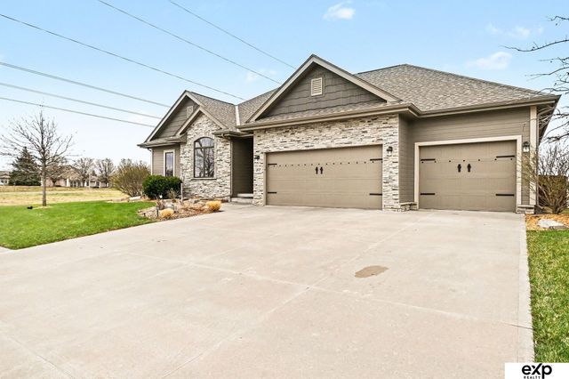 18707 Spaulding Street, Omaha, NE 68022