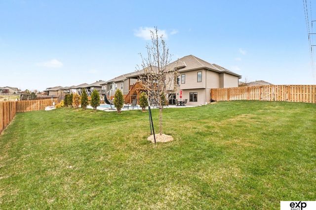 18707 Spaulding Street, Omaha, NE 68022