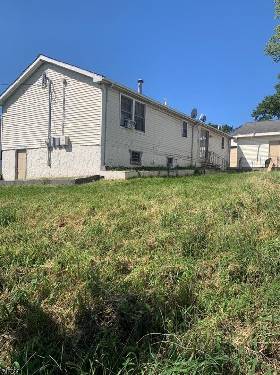 313 Stuyvesant Ave, Newark City, NJ 07106 — photo 3