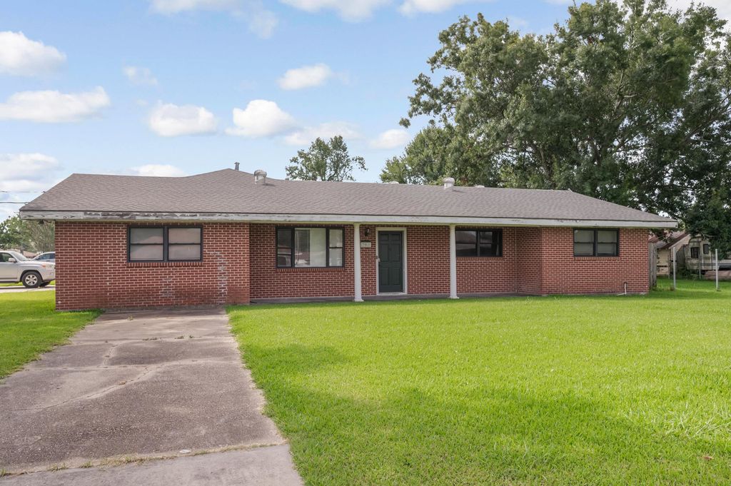 301 Glynn Avenue, Houma, LA 70363