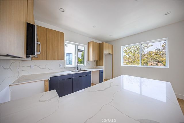 1015 S Citrus, Los Angeles, CA 90019