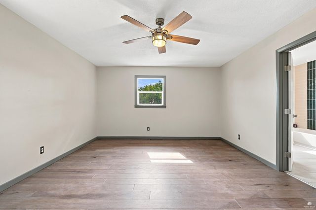 2812 Arbor Drive, Manhattan, KS 66503