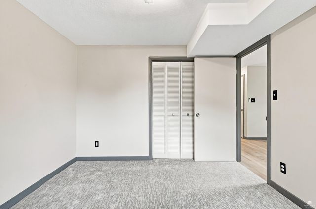2812 Arbor Drive, Manhattan, KS 66503