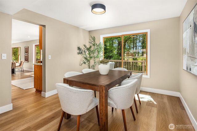 10543 158th Avenue NE, Redmond, WA 98052