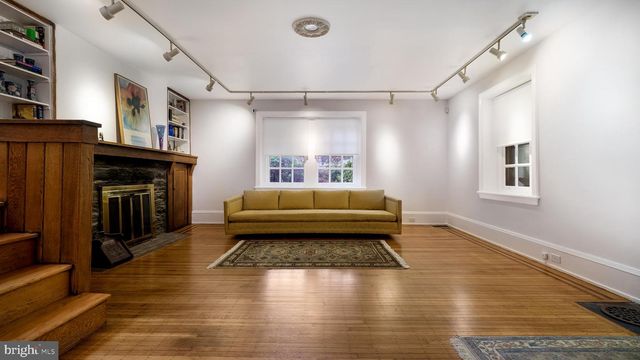 104 EDGEHILL RD, Bala Cynwyd, PA 19004