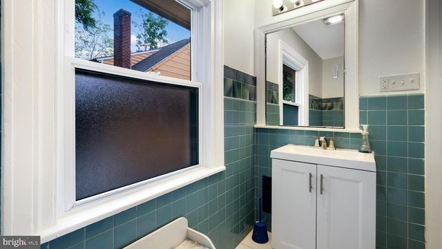 104 EDGEHILL RD, Bala Cynwyd, PA 19004