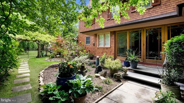 104 EDGEHILL RD, Bala Cynwyd, PA 19004