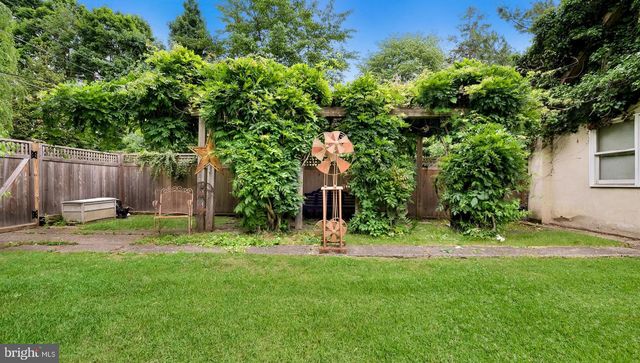 104 EDGEHILL RD, Bala Cynwyd, PA 19004