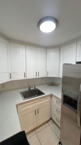 5050 NW 7th St 309, Miami, FL 33126