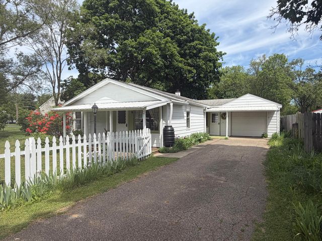 2831 Mckinley Street, Kalamazoo, MI 49004