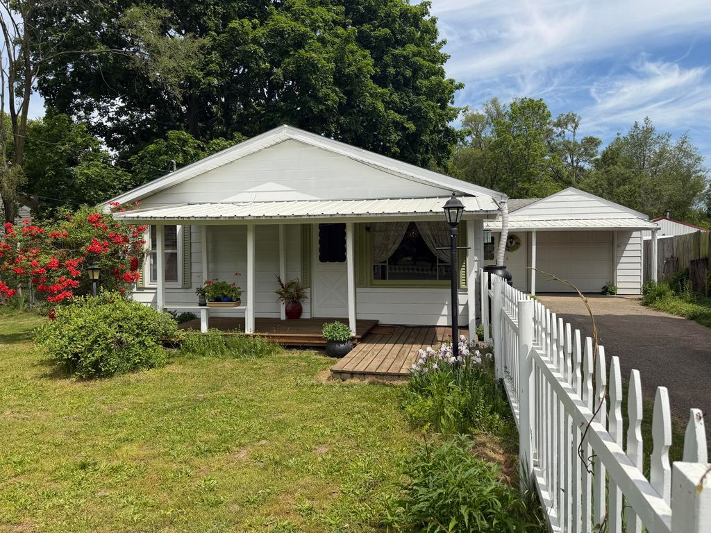 2831 Mckinley Street, Kalamazoo, MI 49004