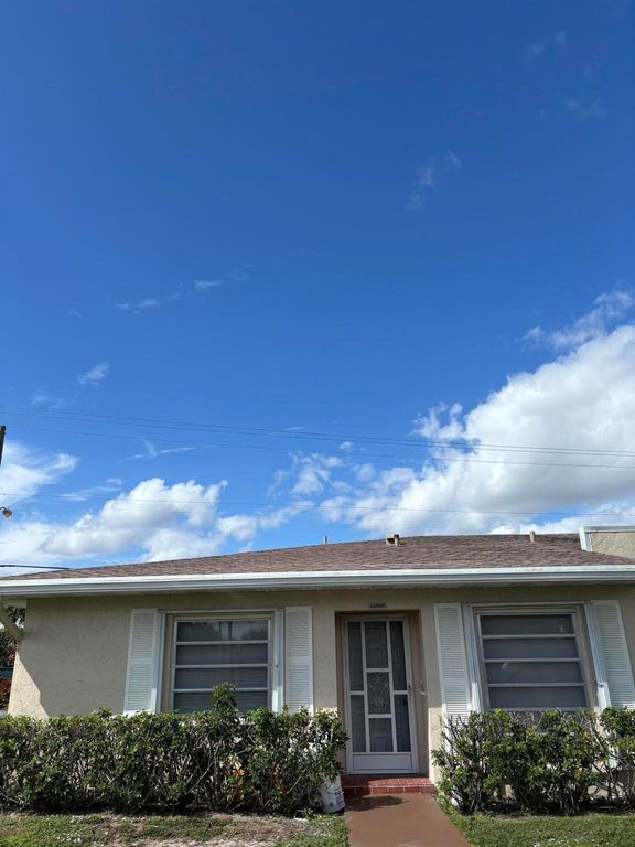 20866 Vinesta Circle, Boca Raton, FL 33433