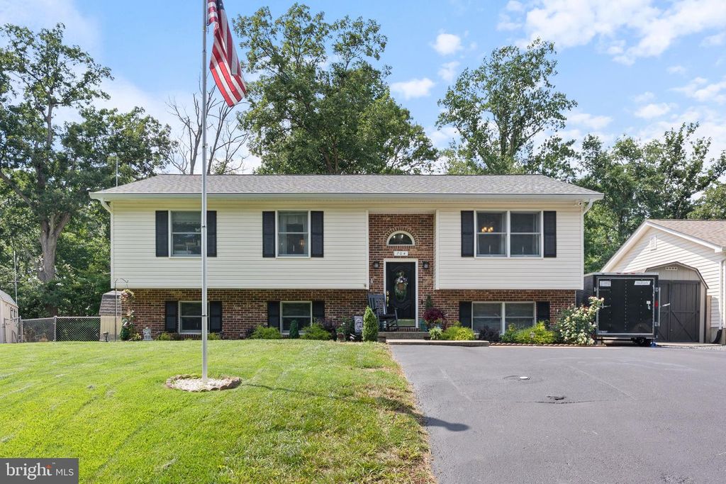 704 ALAMO LN, Lusby, MD 20657