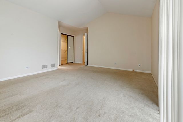 401 Park Barrington Drive, Barrington, IL 60010