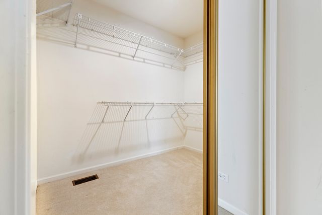 401 Park Barrington Drive, Barrington, IL 60010