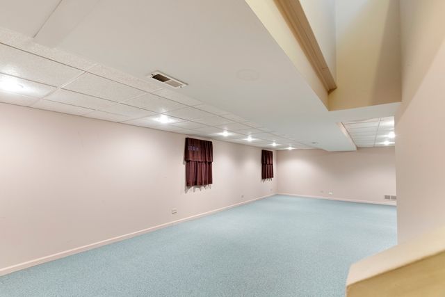 401 Park Barrington Drive, Barrington, IL 60010