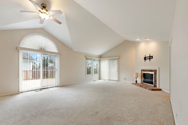 401 Park Barrington Drive, Barrington, IL 60010