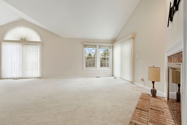 401 Park Barrington Drive, Barrington, IL 60010