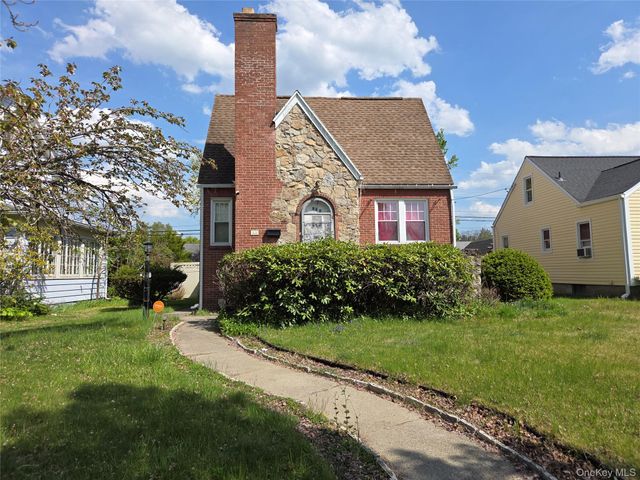 208 S Grand Avenue, Poughkeepsie, NY 12603