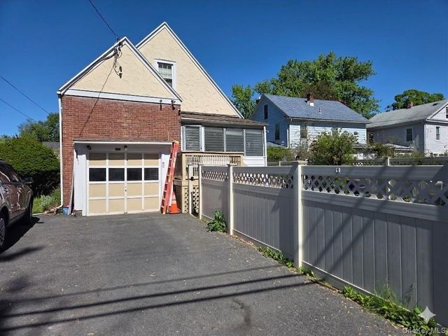 208 S Grand Avenue, Poughkeepsie, NY 12603