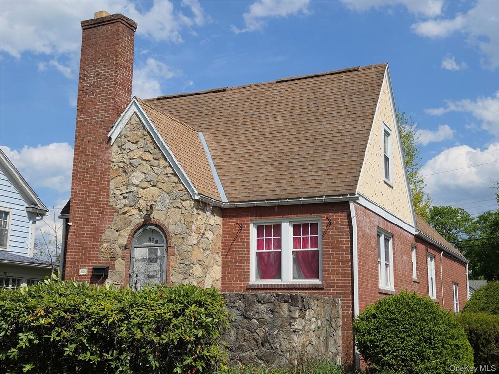 208 S Grand Avenue, Poughkeepsie, NY 12603