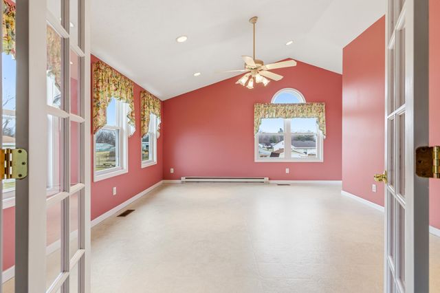 197 S C ST, Timberville, VA 22853