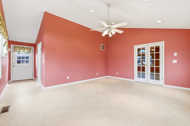 197 S C ST, Timberville, VA 22853