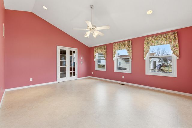 197 S C ST, Timberville, VA 22853