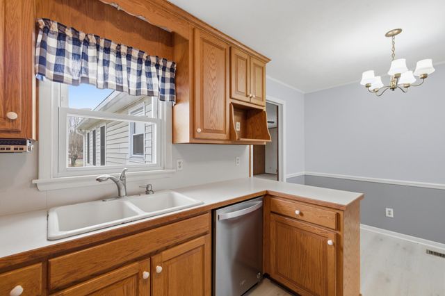 197 S C ST, Timberville, VA 22853