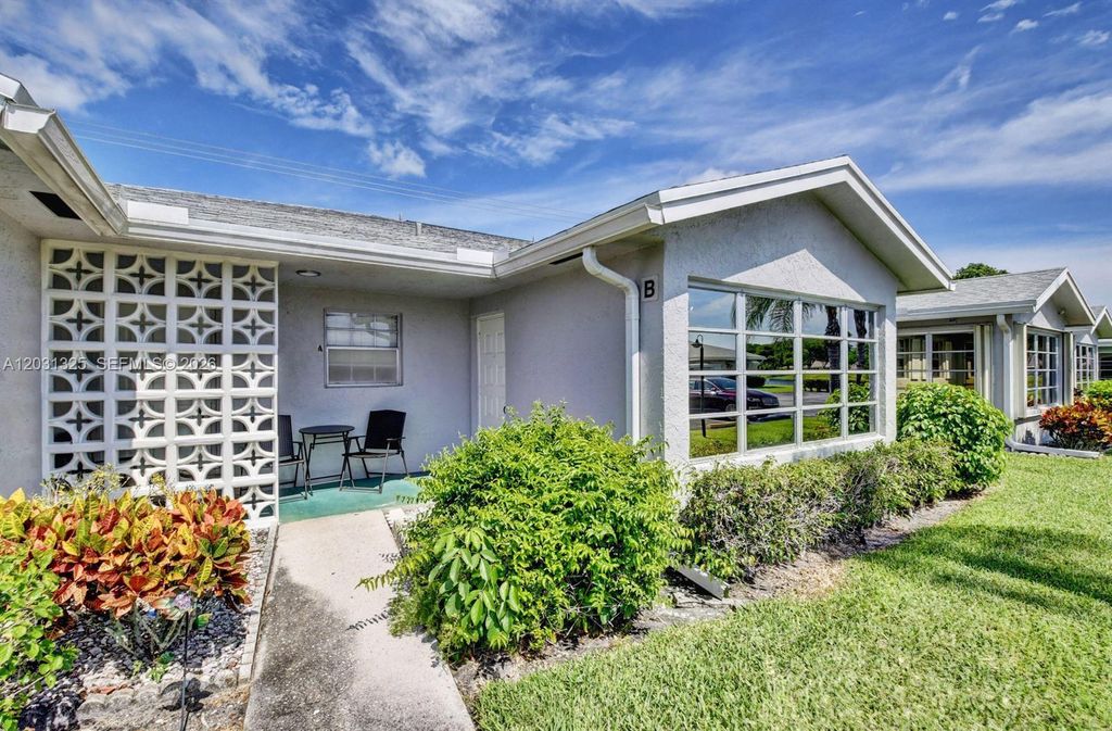 14529 Canalview Dr B, Delray Beach, FL 33484